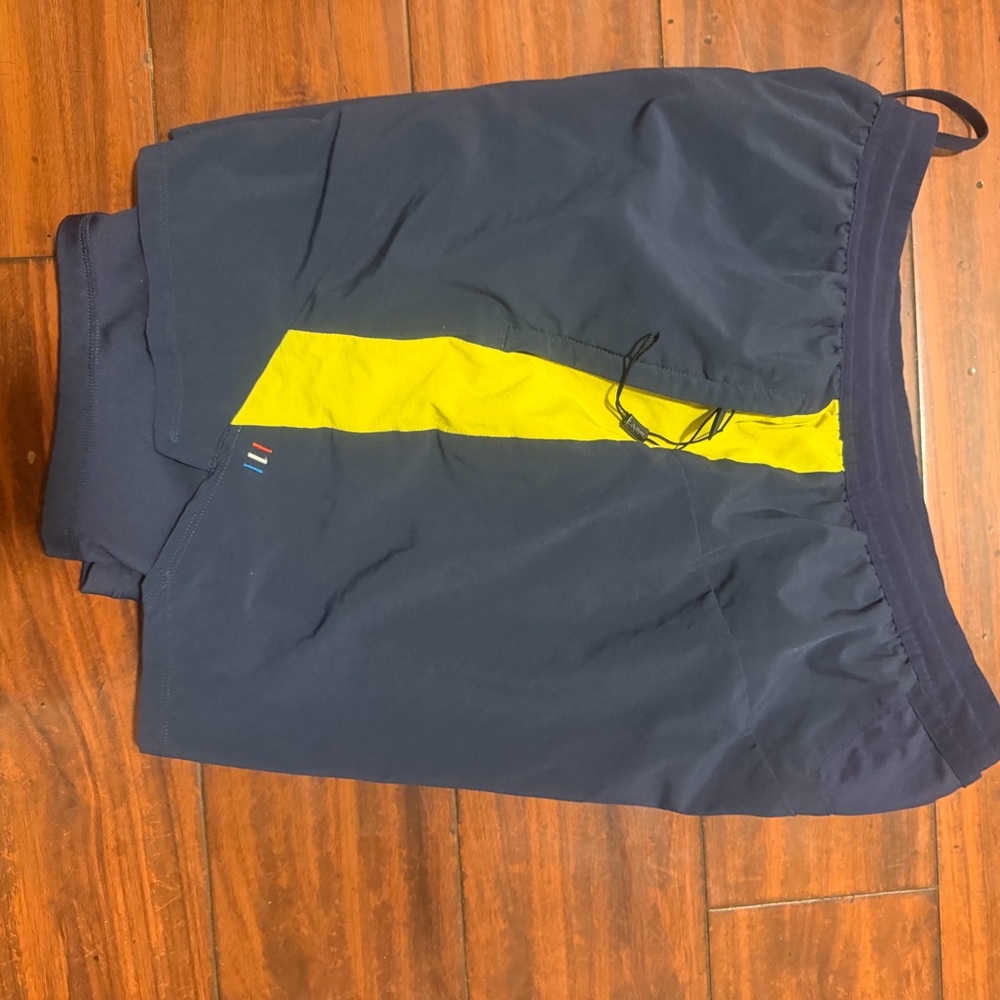 Fourlaps men’s Navy Athletic Shorts - Picture 2 of 6